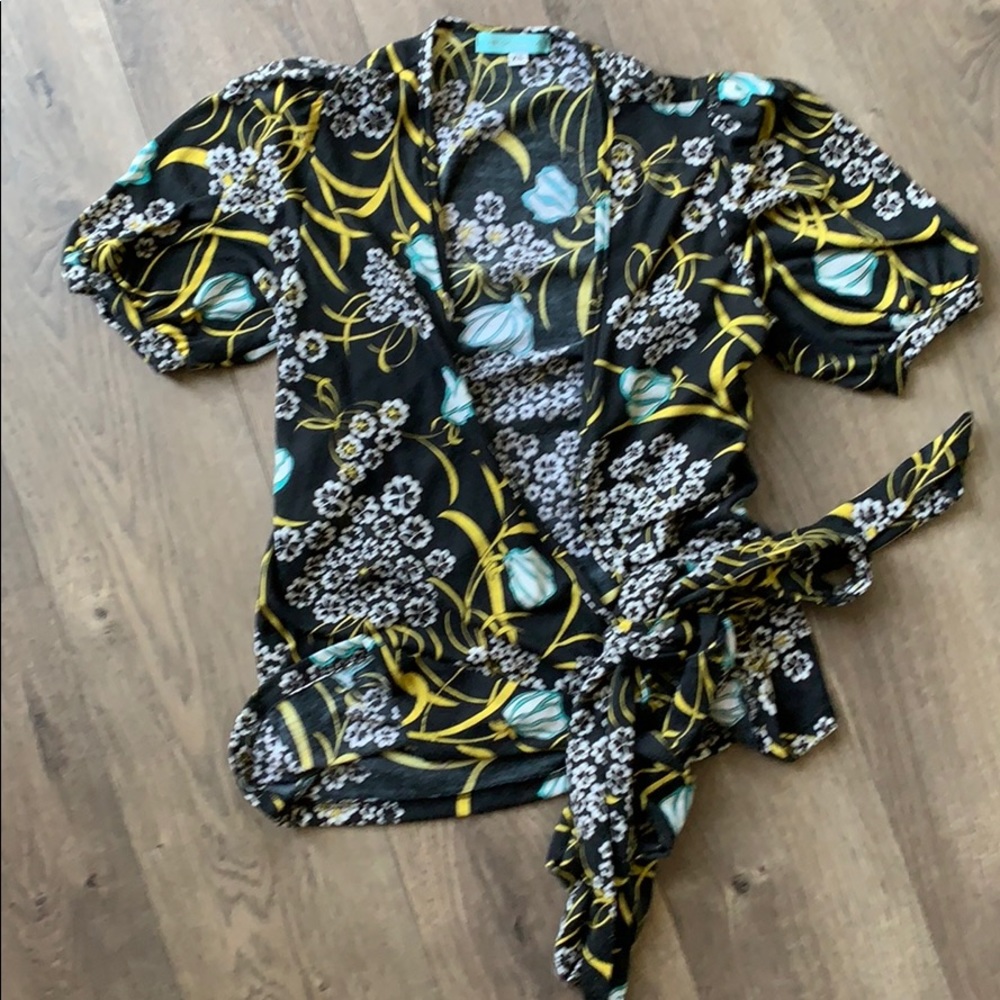 🎉 Veronica M Wrap Top 🎉